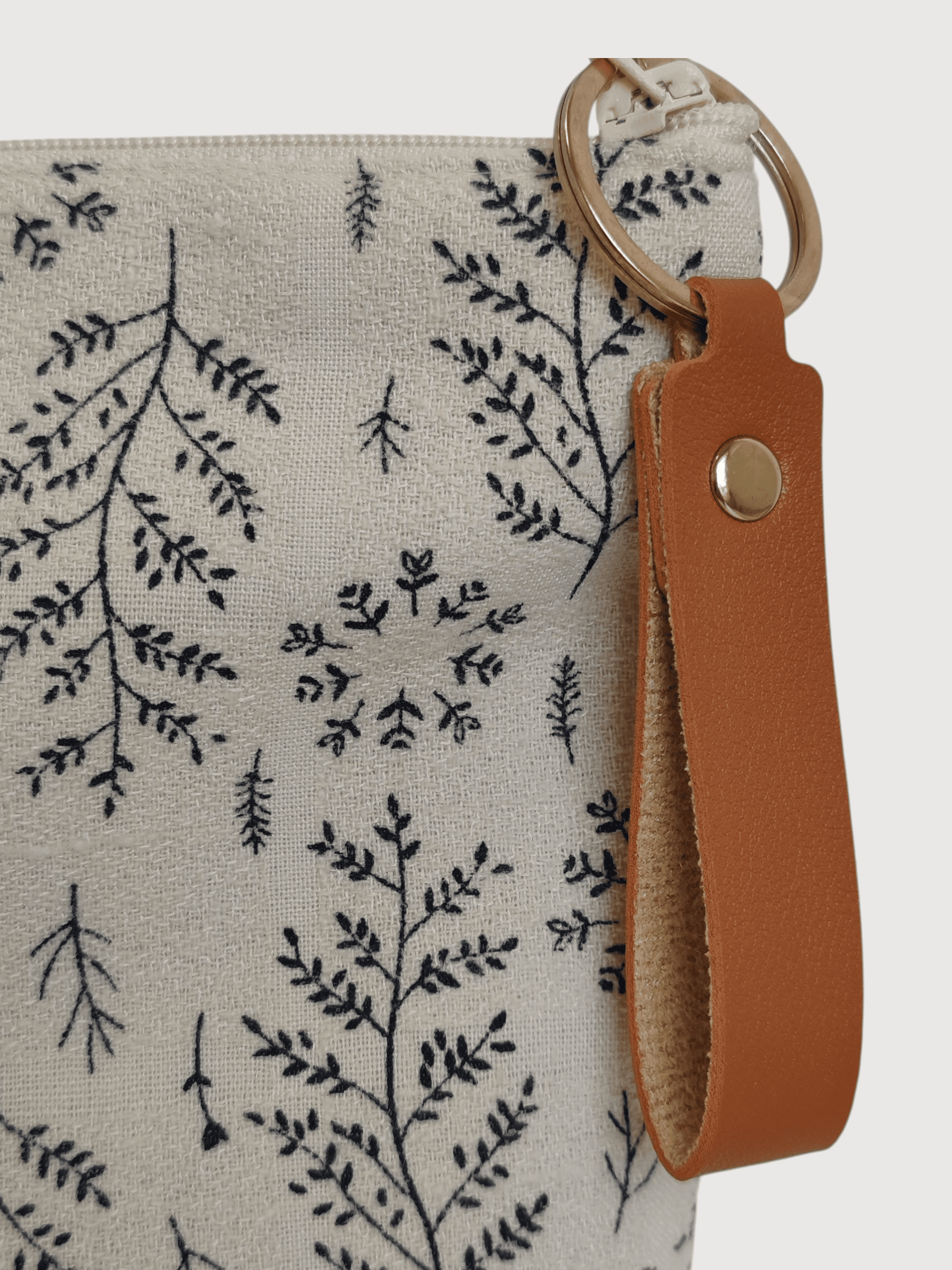 Neceseres hechos a mano con diseños exclusivos - Imagen 2