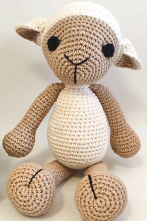 OVEJITA HECHA A MANO