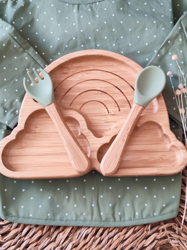 BABERO Y CONJUNTO VAJILLA VERDE - Imagen 2