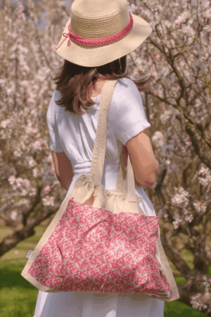 CONJUNTO DE SOMBRERO Y BOLSA ARTESANAL