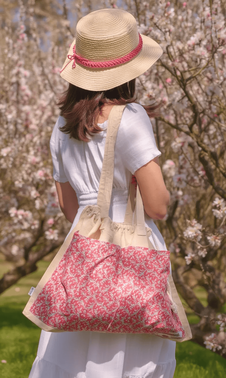 CONJUNTO DE SOMBRERO Y BOLSA ARTESANAL